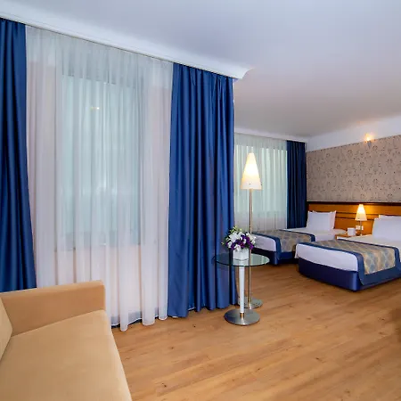 Hotell Porto & 5*